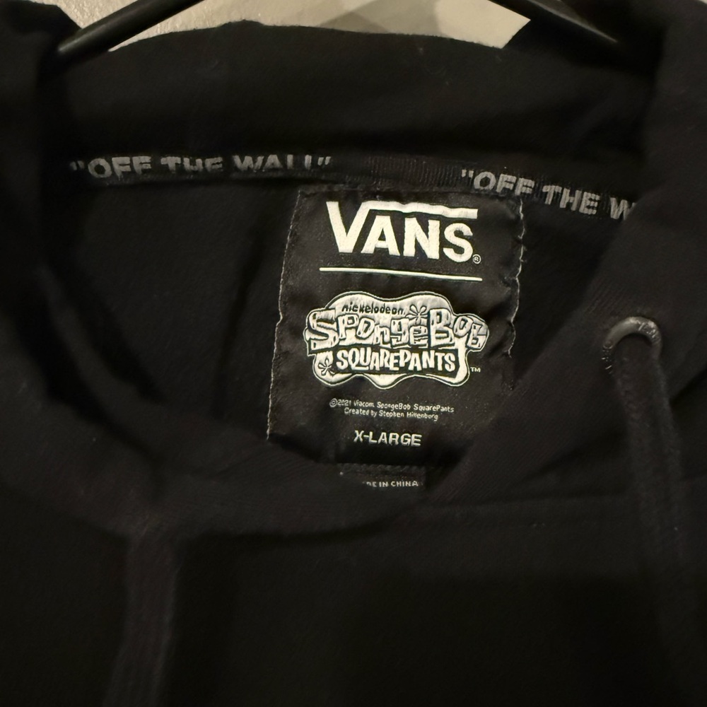 Vans Black and Yellow Sweater with SpongeBob Design - Picture 3 of 3
